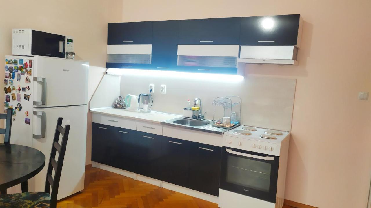 Lovely City Center 1Bd, 1Bt Apartment Sofia Zewnętrze zdjęcie