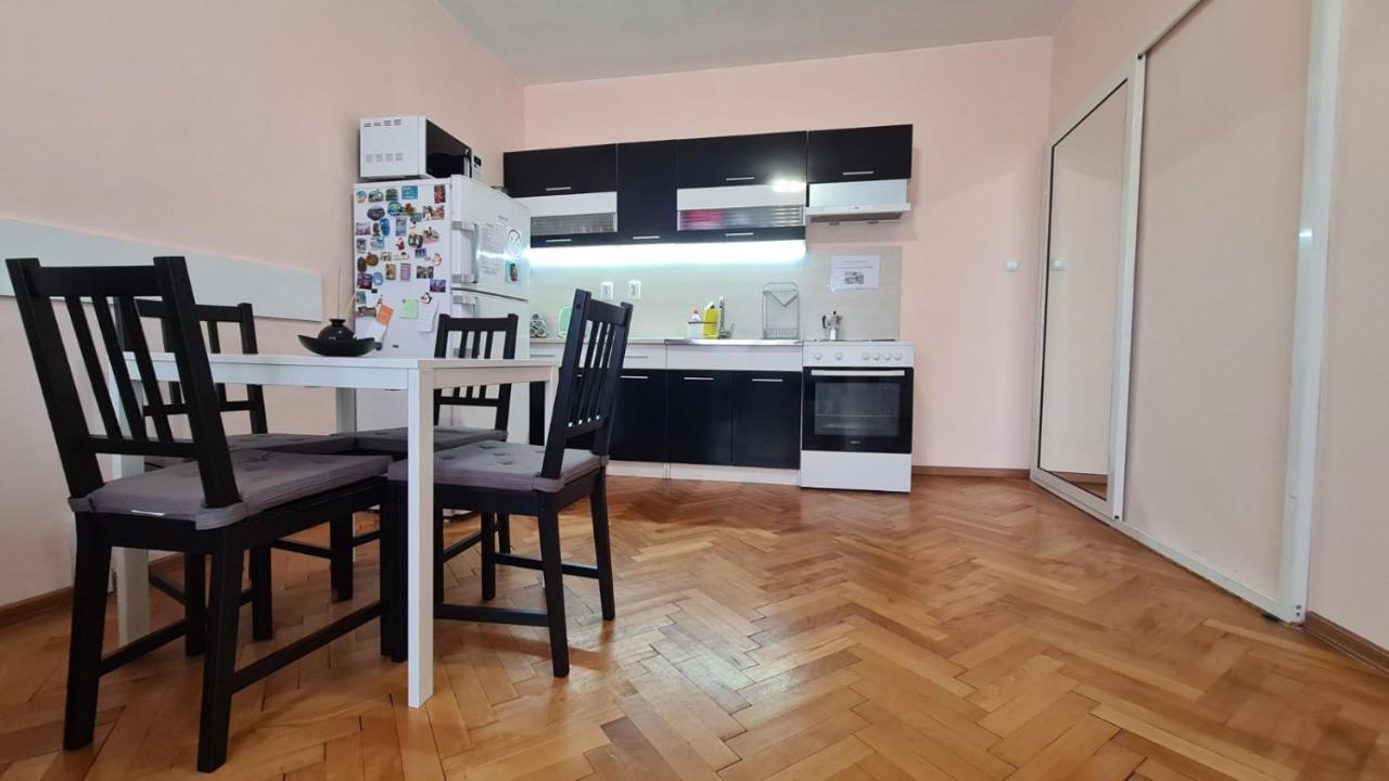 Lovely City Center 1Bd, 1Bt Apartment Sofia Zewnętrze zdjęcie